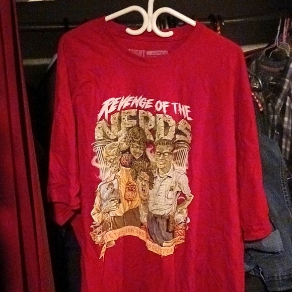 Fright Rags, Zombies Revenge of the nerds 5xl T-shirt, Red - Picture 2 of 4